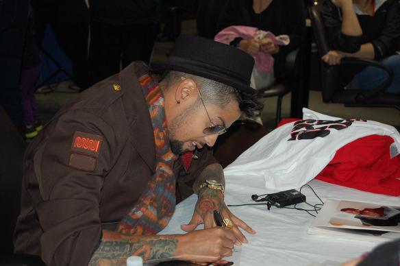 621405_10151520500329418_911549962_o