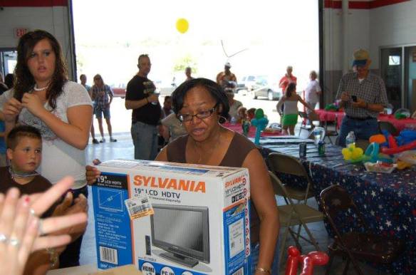 944365_10151956795164418_1171361103_n